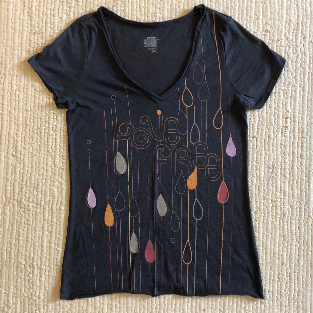 Old Navy ‘love free’ T-shirt